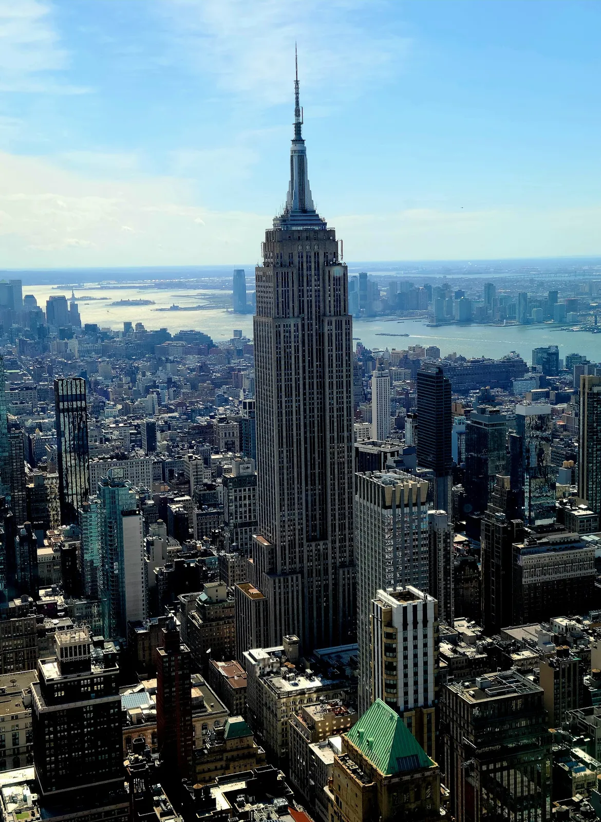 Majestic Empire State Building dominates New York skyline.